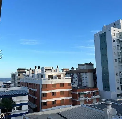 Lindo Apto A Uma Quadra Do Mar